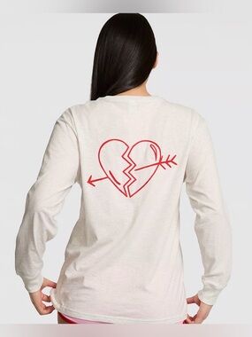PINK VICTORIAS SECRET CAMPUS COTTON LONG-SLEEVE TEE 💔